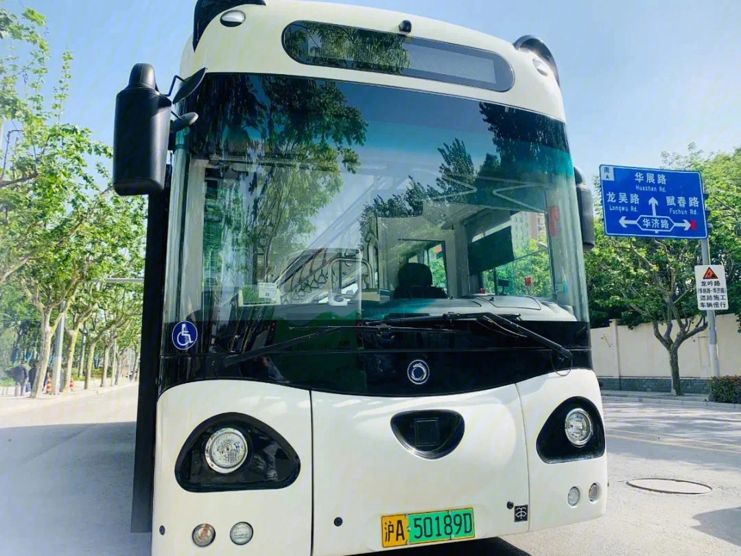 熊猫公交车