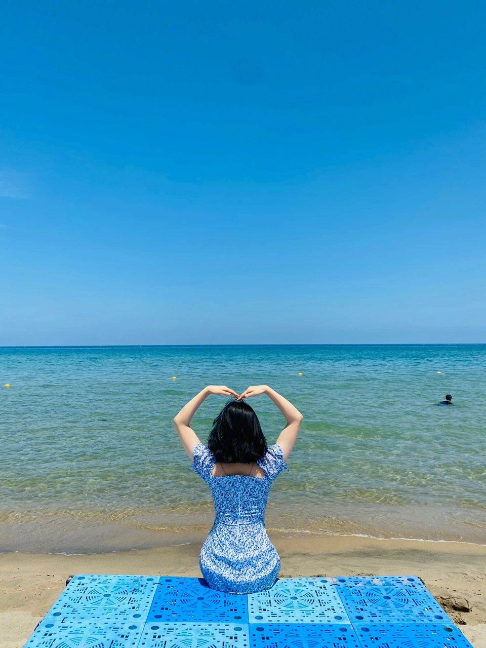 瘦子背影照片女图片