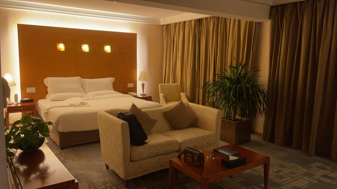 洛南华阳国际酒店服务图片