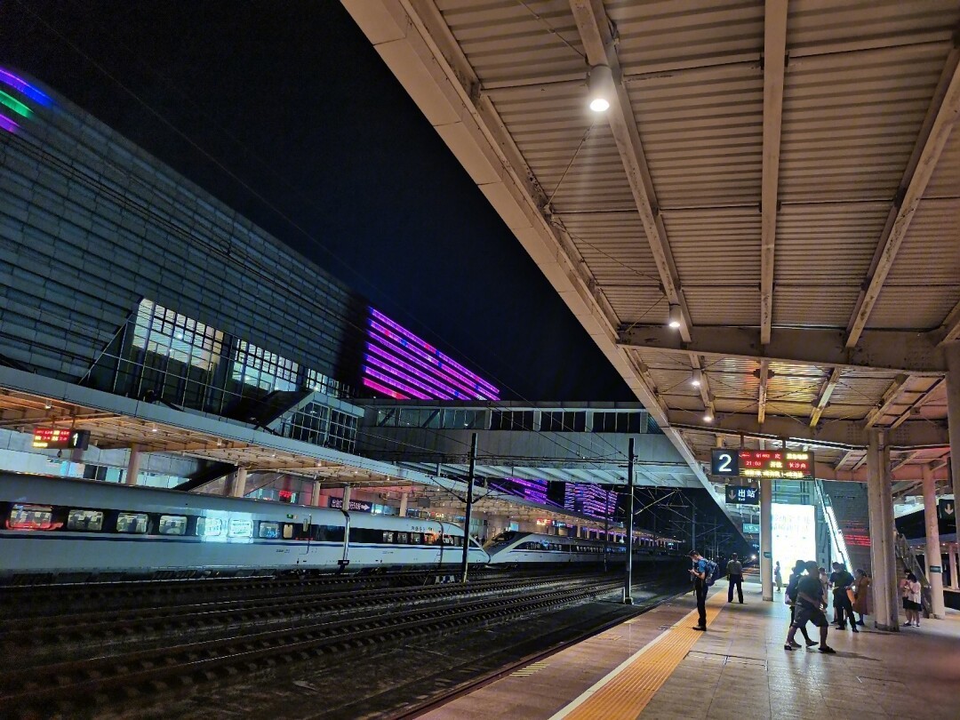 无锡东站夜景图片图片