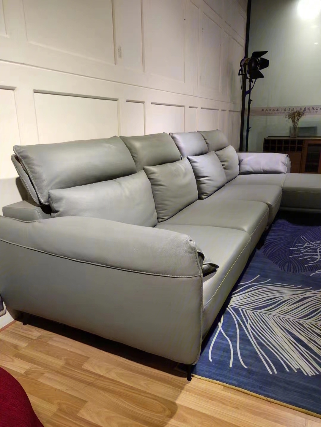 真皮沙发,品质一看就好,看着简单,做好超好,价格比商场便宜好多呀!