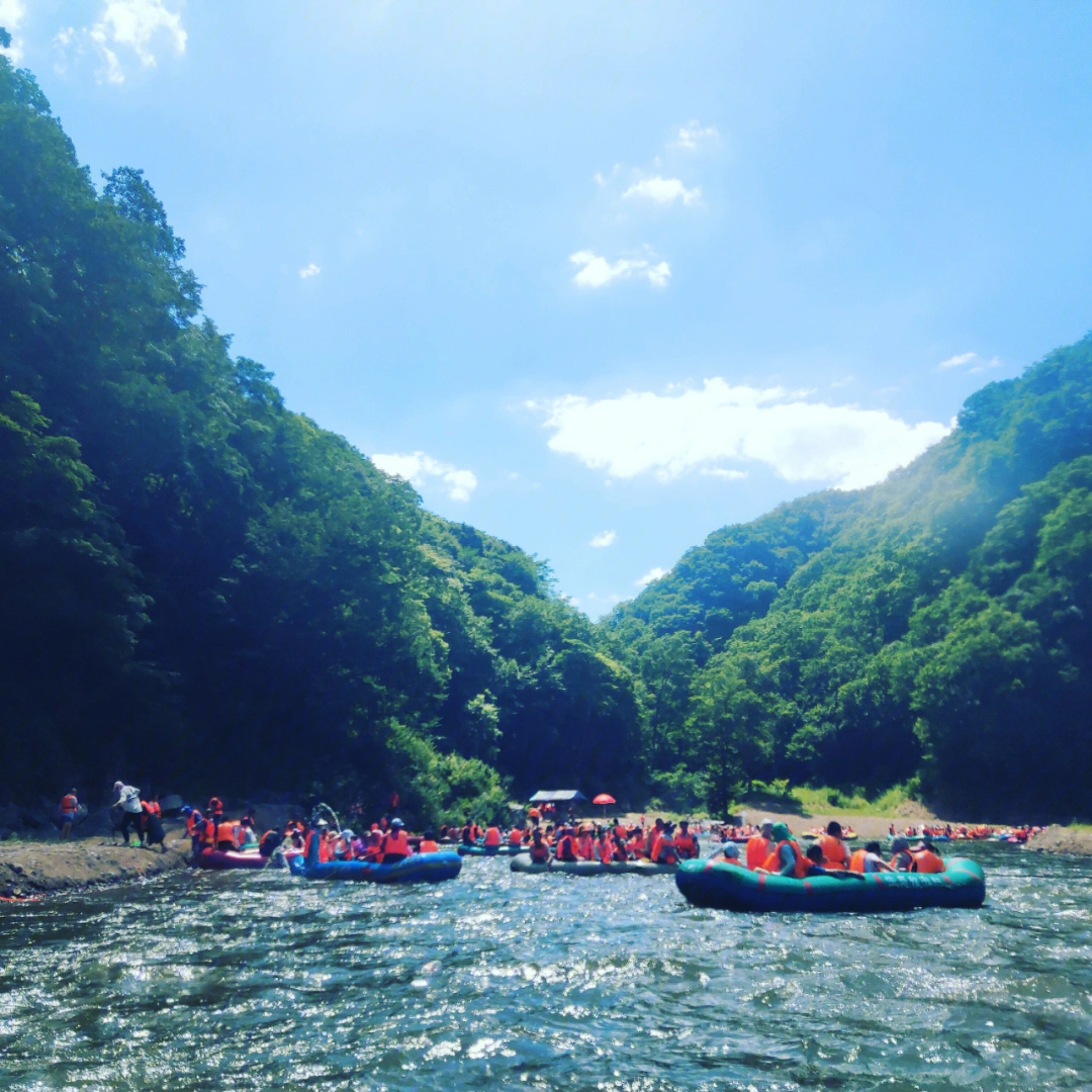 红河谷漂流