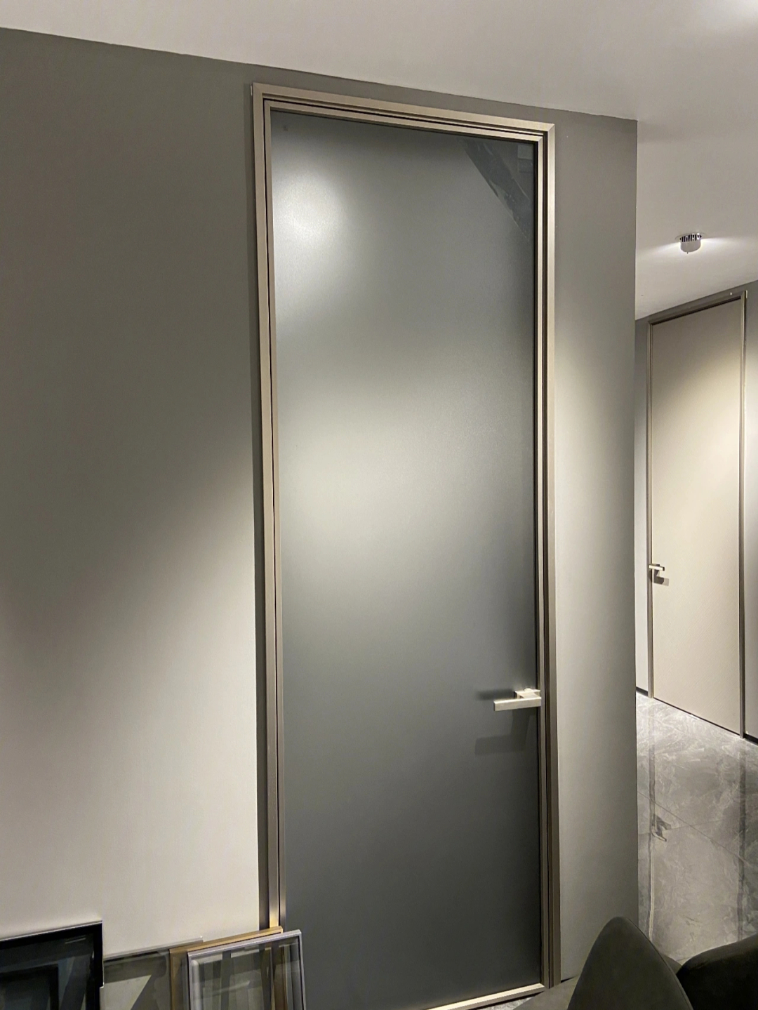极简铝合金玻璃门卫生间门隔断门细节展示