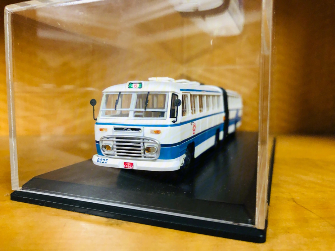 公交车模型 细节图片