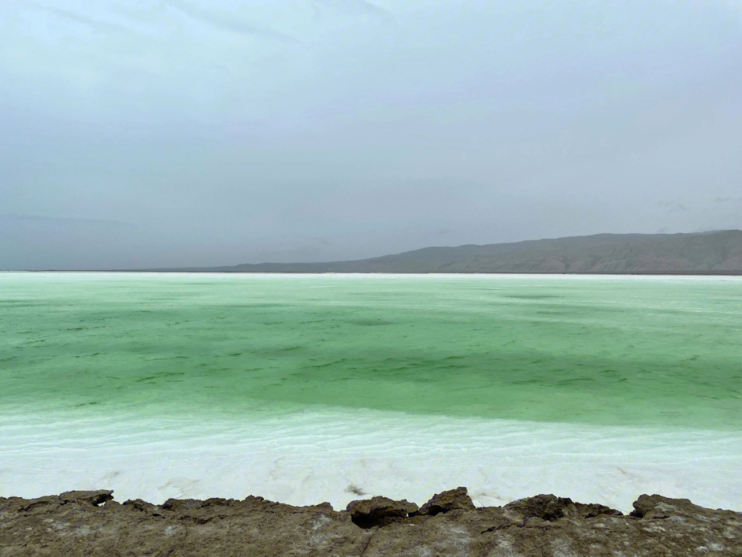 茫崖翡翠湖的美景美句图片
