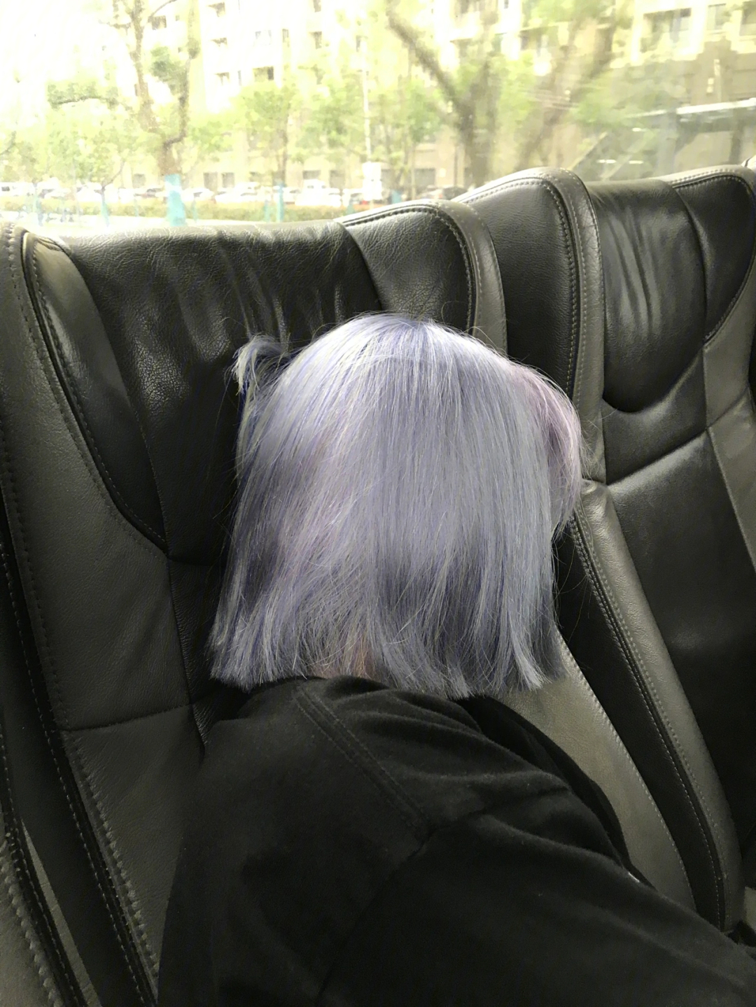 真的很喜欢这个紫灰色头发了