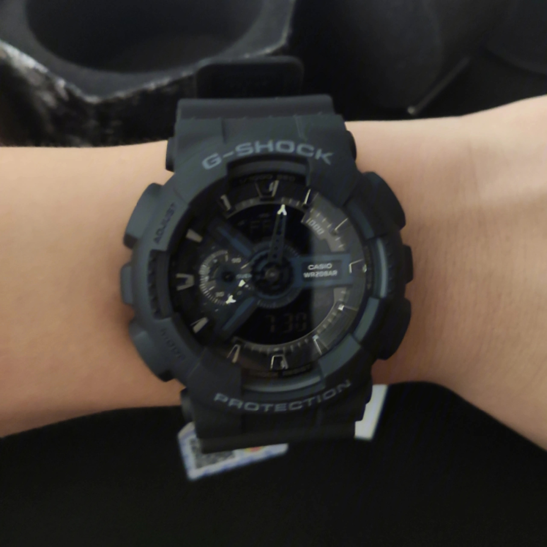 卡西欧gshockga110图片