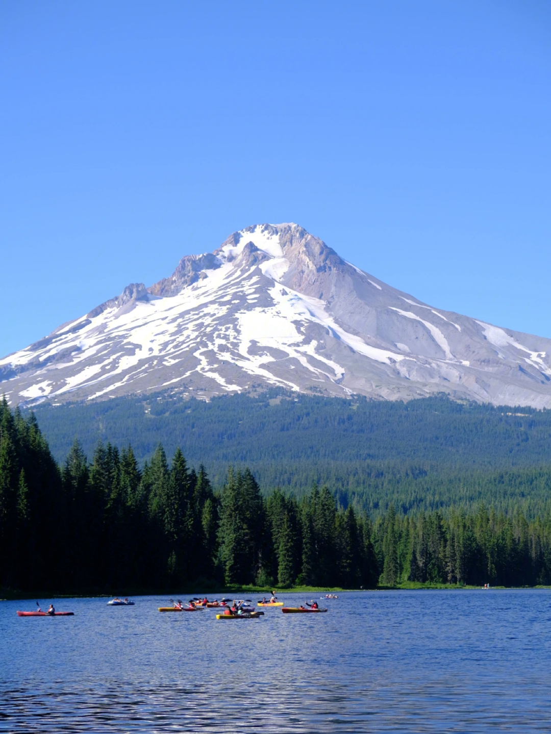 俄勒冈trilliumlake观赏mthood绝佳点