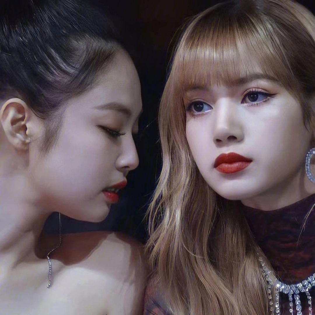 jennie被lisa图片