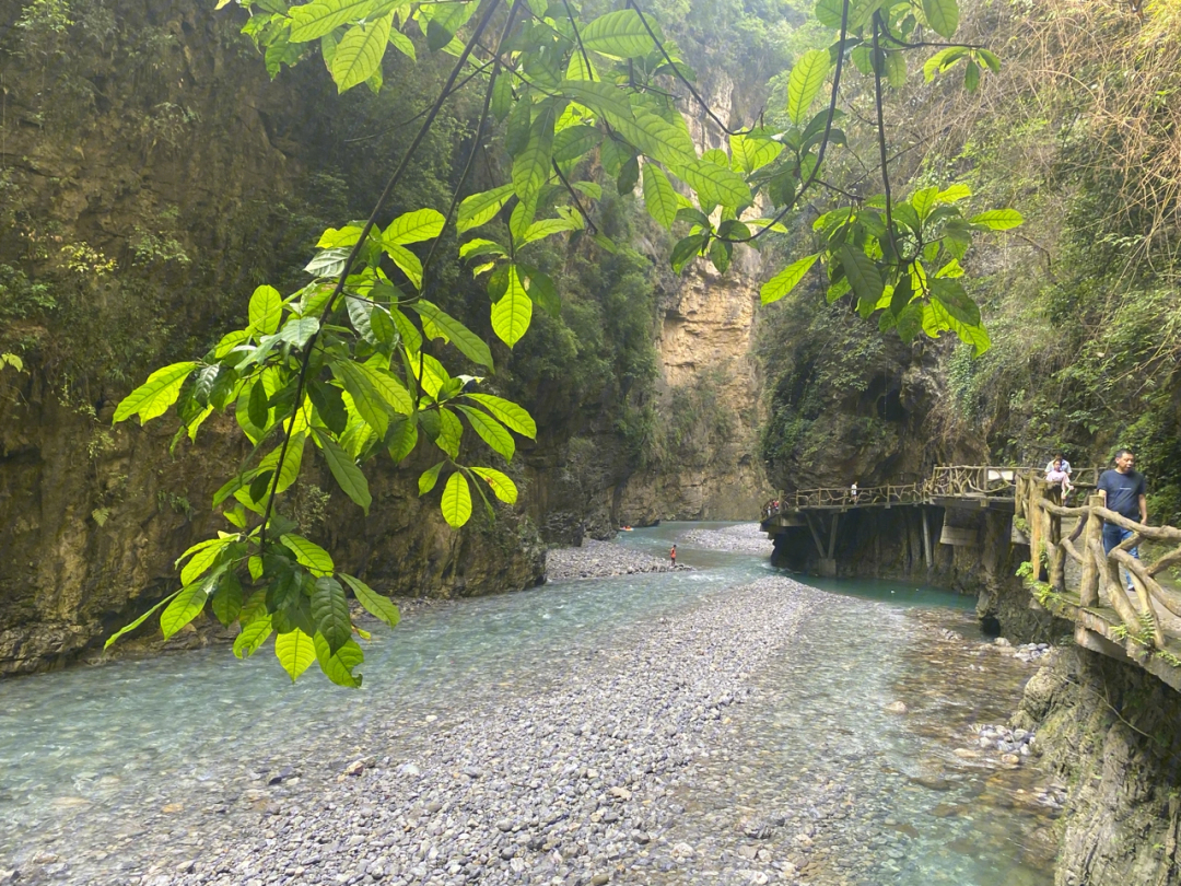 水银河峡谷漂流风景区图片