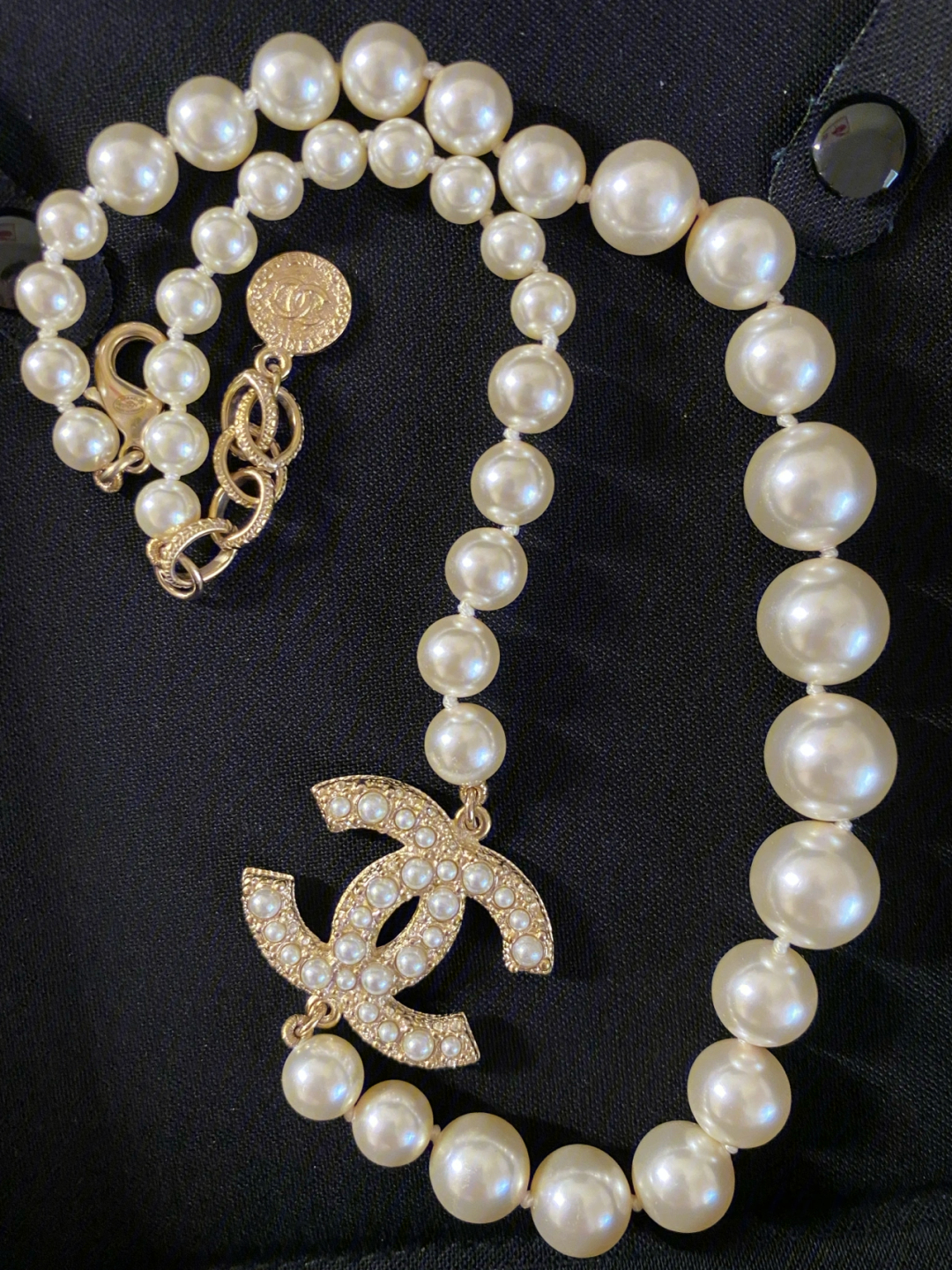 99超级经典和复古的香奈儿珍珠项链最近终于买到啦,问了5个sa才遇到