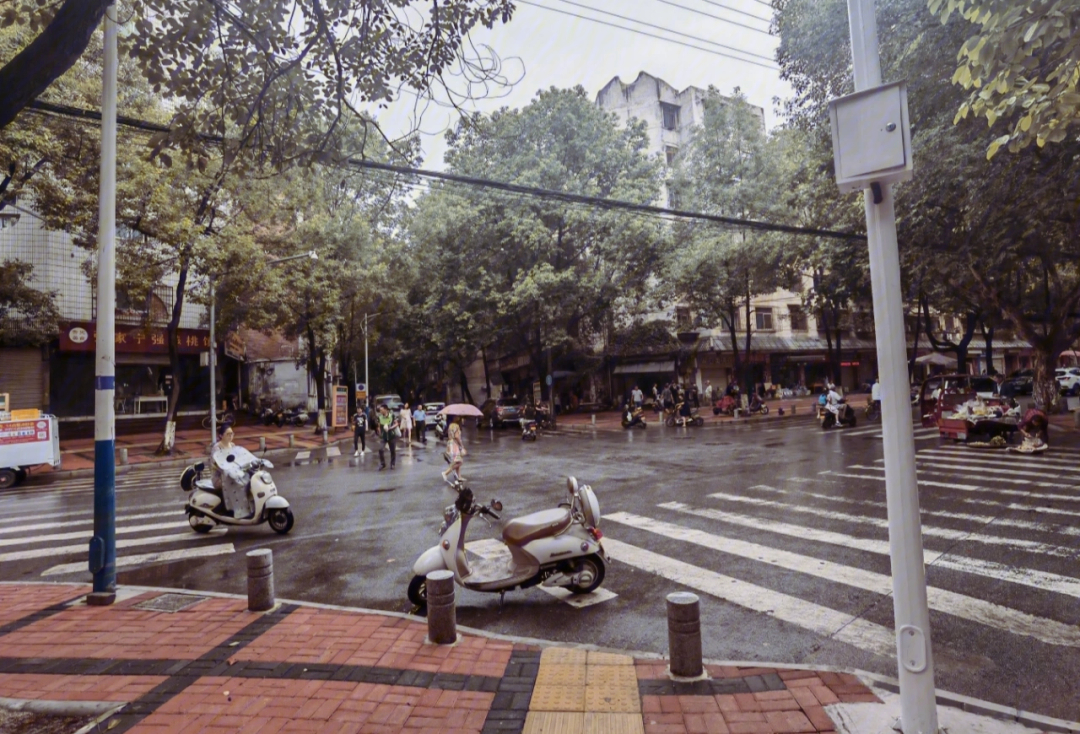 汉中市伞铺街小学图片图片