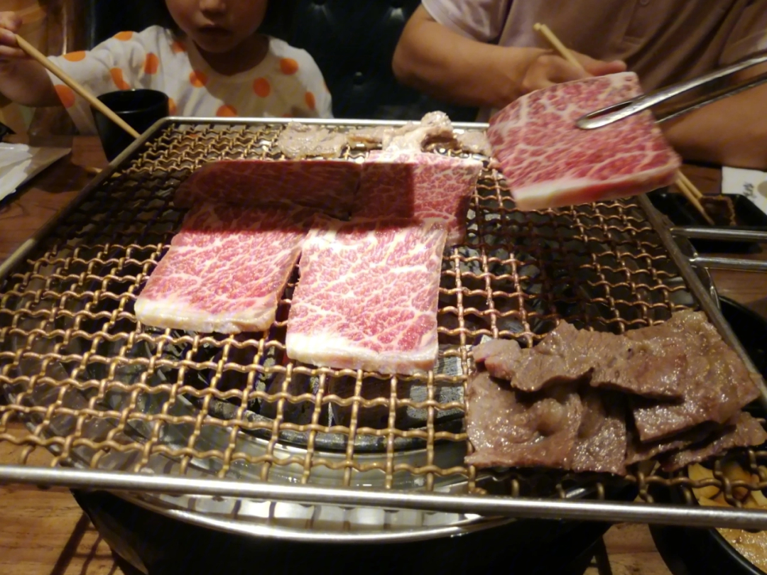 吃烤肉