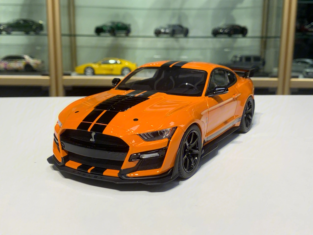 gtspirit118福特野马gt500眼镜蛇车模型