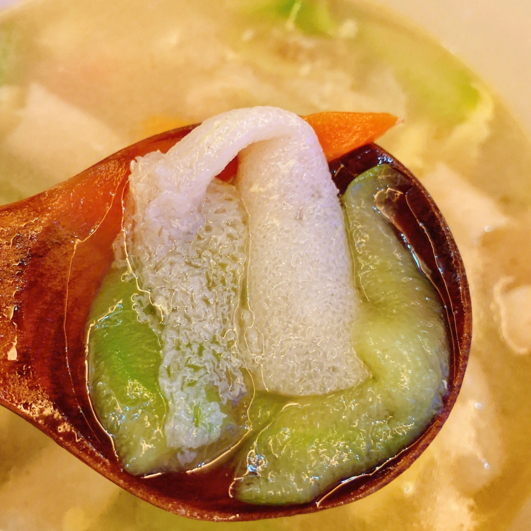 丝瓜竹荪汤葱烧大排