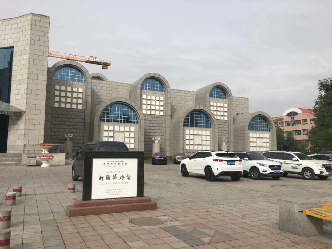 乌鲁木齐野马国际图片