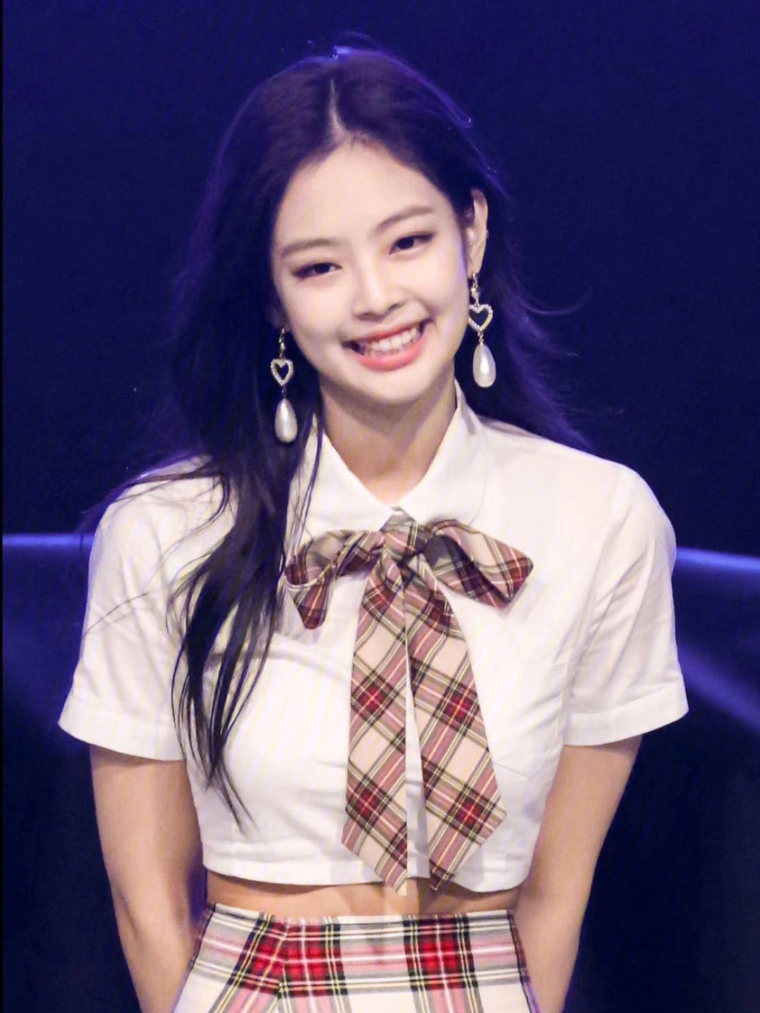 jennie蓝色头发图片