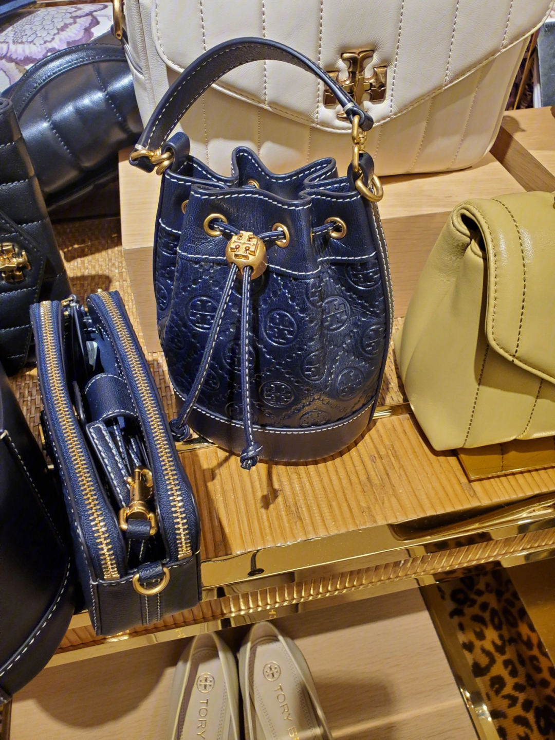 toryburch水桶包包