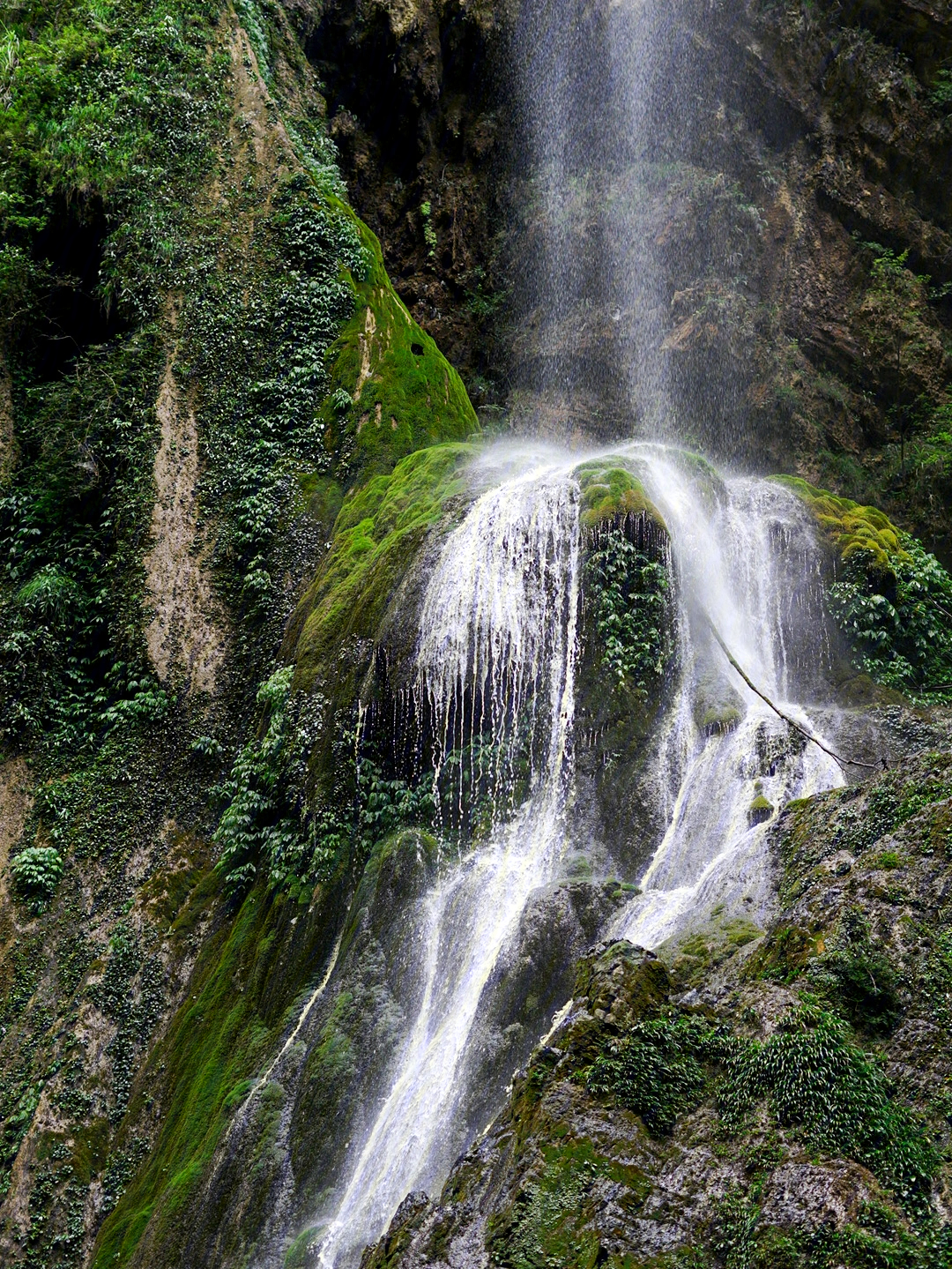 黑山谷