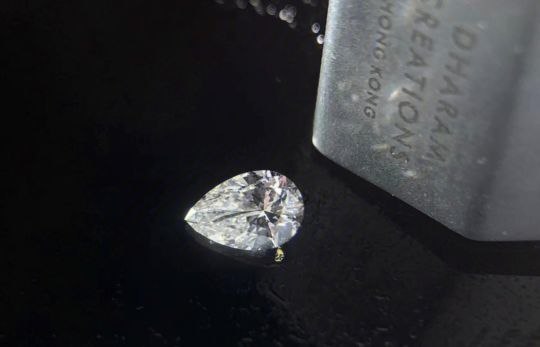 钻石排列水滴照片图片