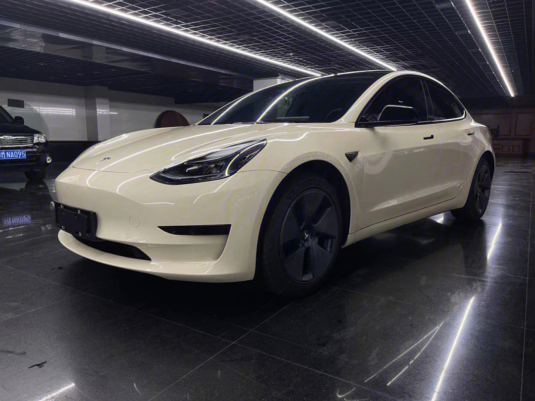 特斯拉model3改色卡其米兰