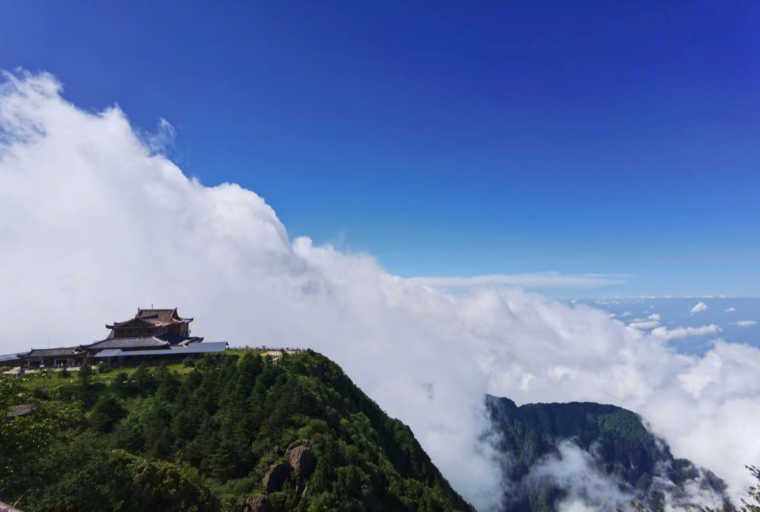 峨眉山