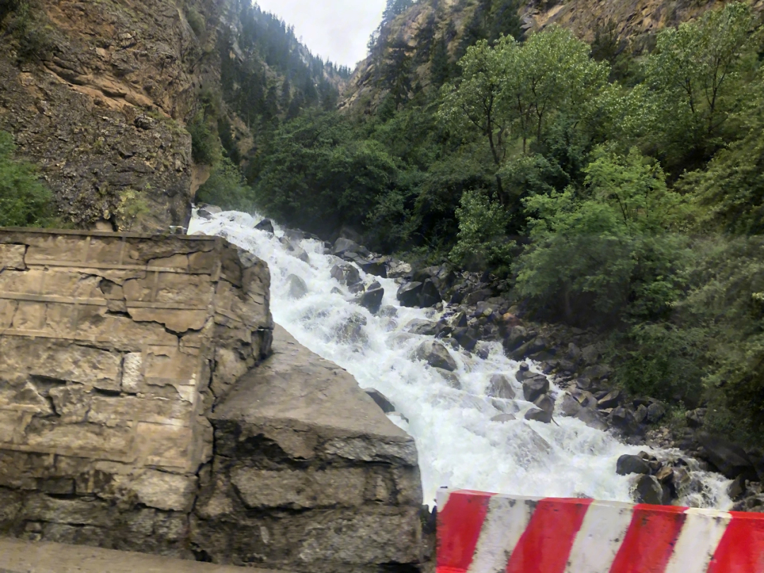 左贡旅游景点介绍图片