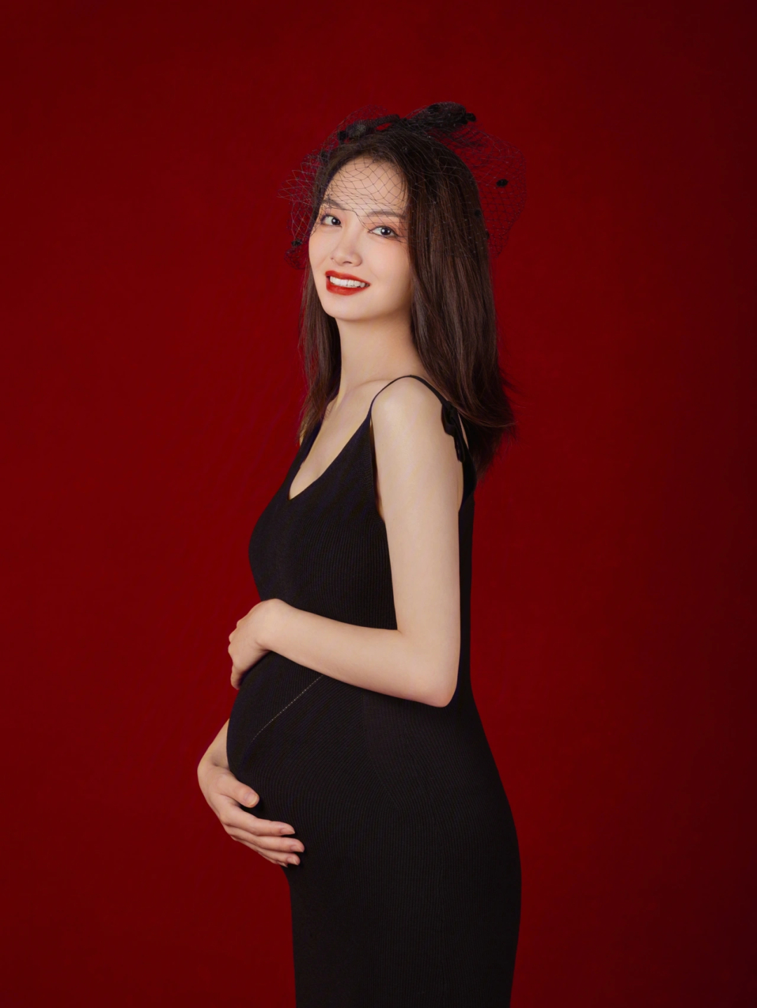 孕妇孕妇照一个人图片