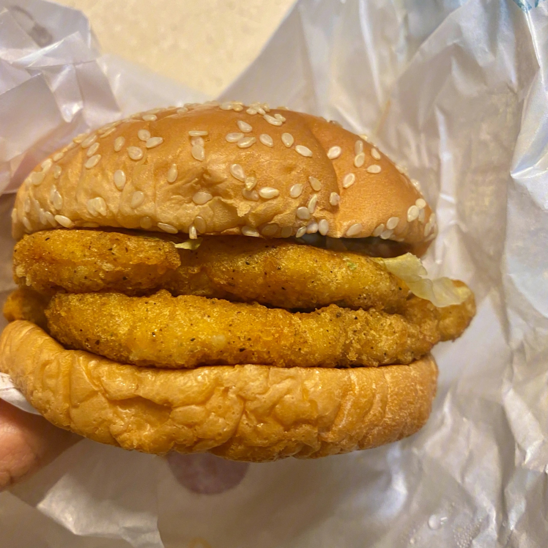 麦当劳双层脆鸡堡辣妈图片