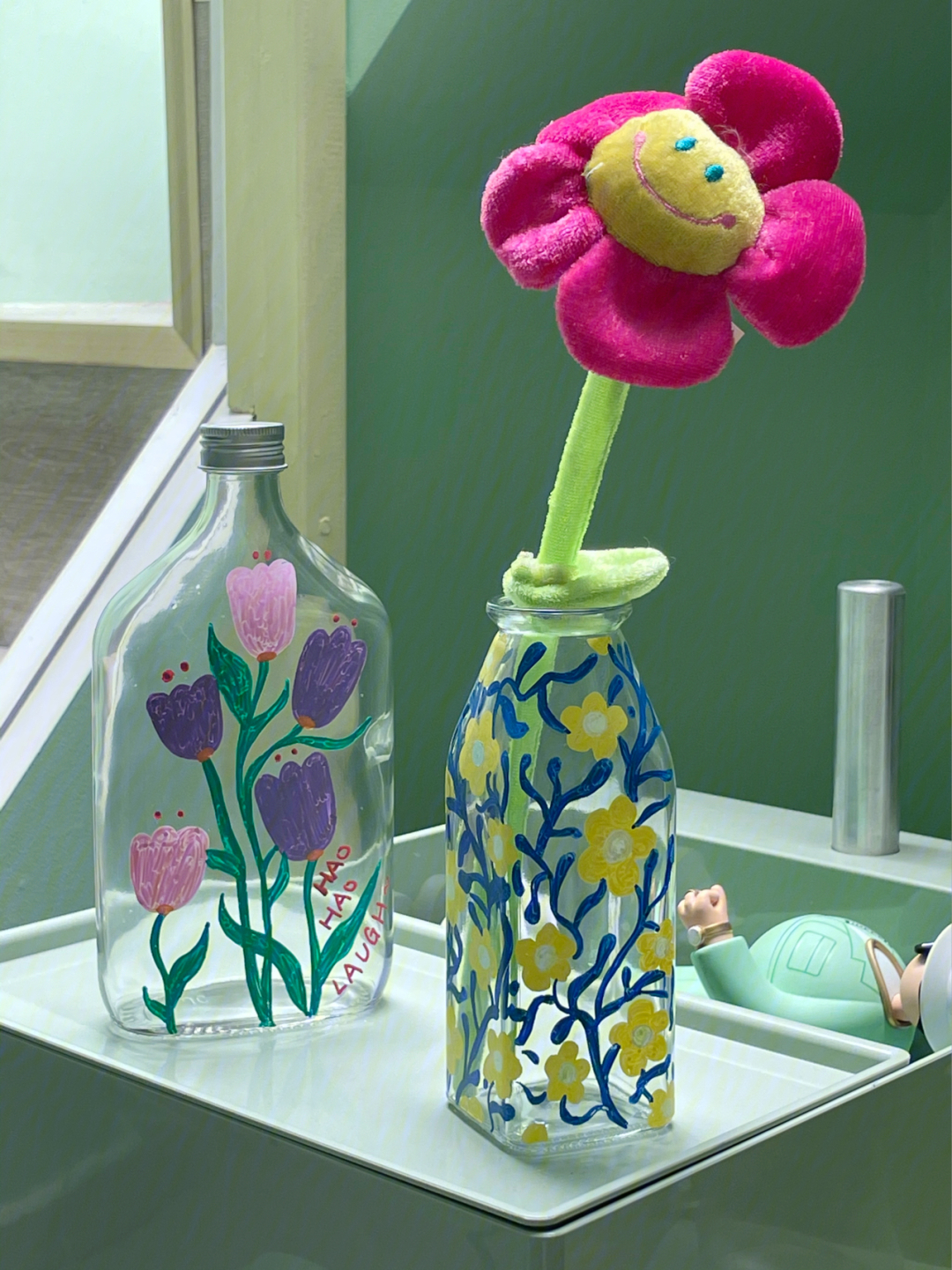 玻璃瓶改造成花瓶教程图片