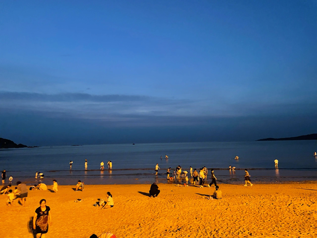 大连金沙滩海水浴场图片