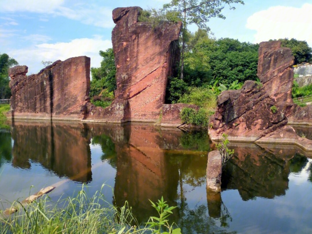 石排红石山公园图片