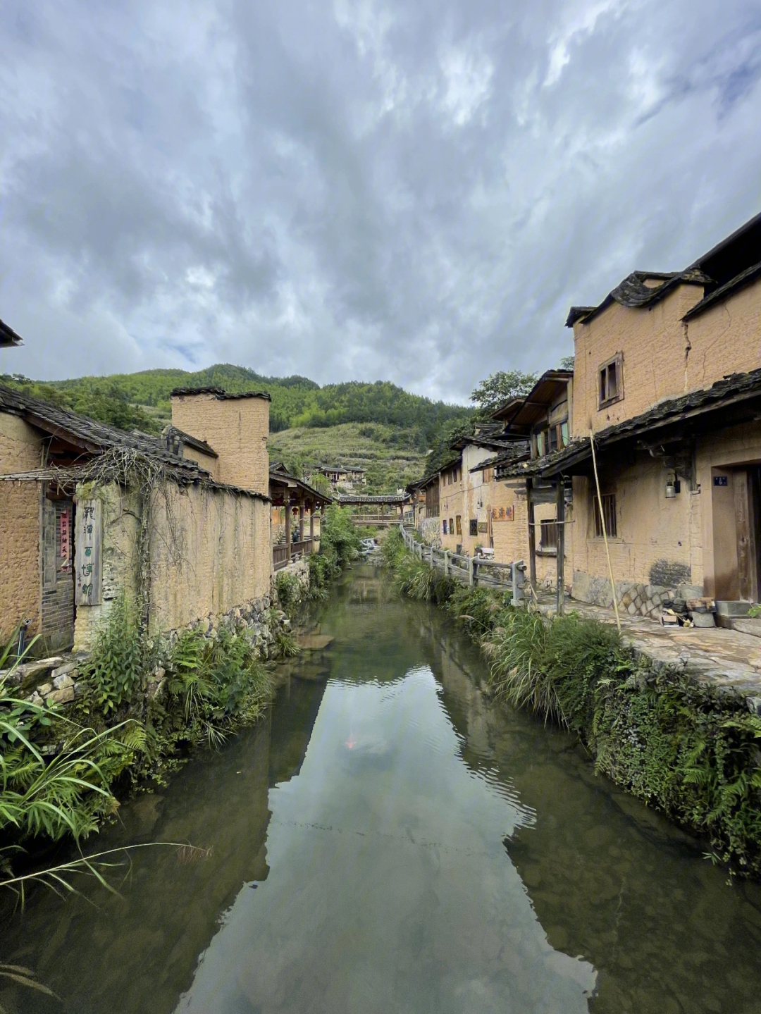 福建龙潭里图片