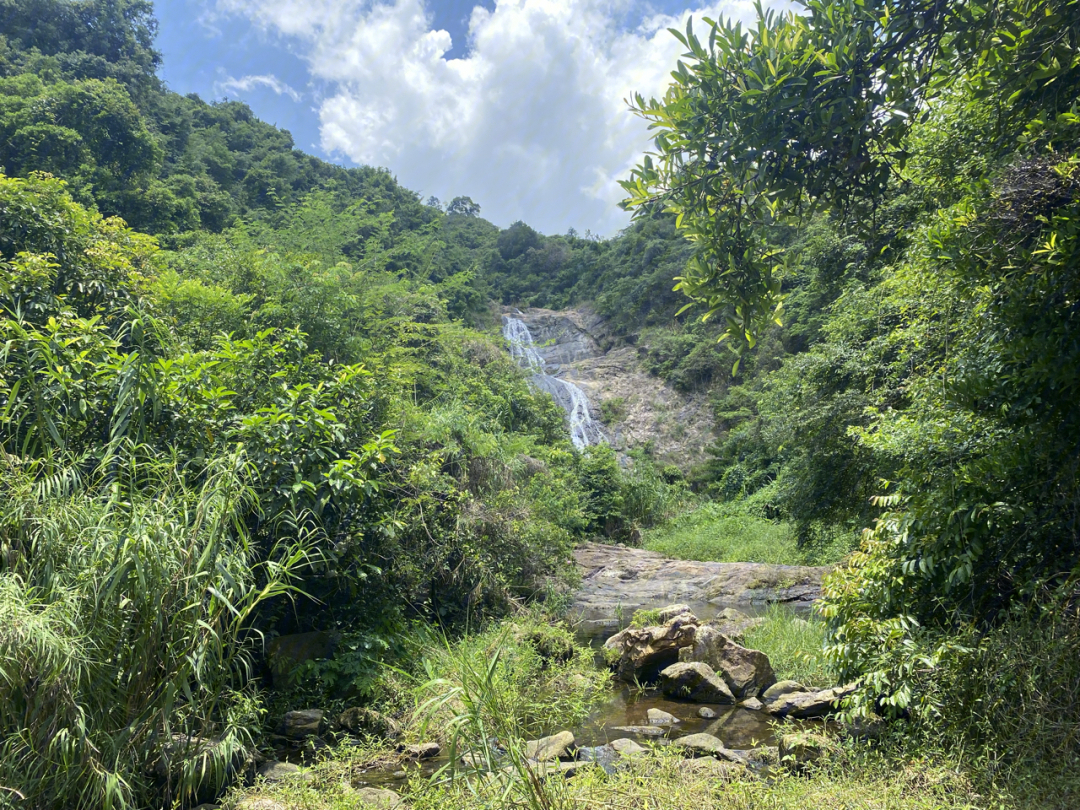 马峦山登山口图片