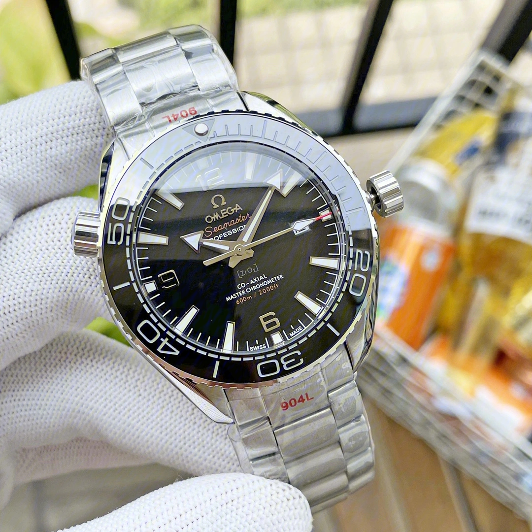 瑞士欧米茄机械手表摔过会怎样_瑞士潜水表欧米茄_瑞士欧米茄手表的价格