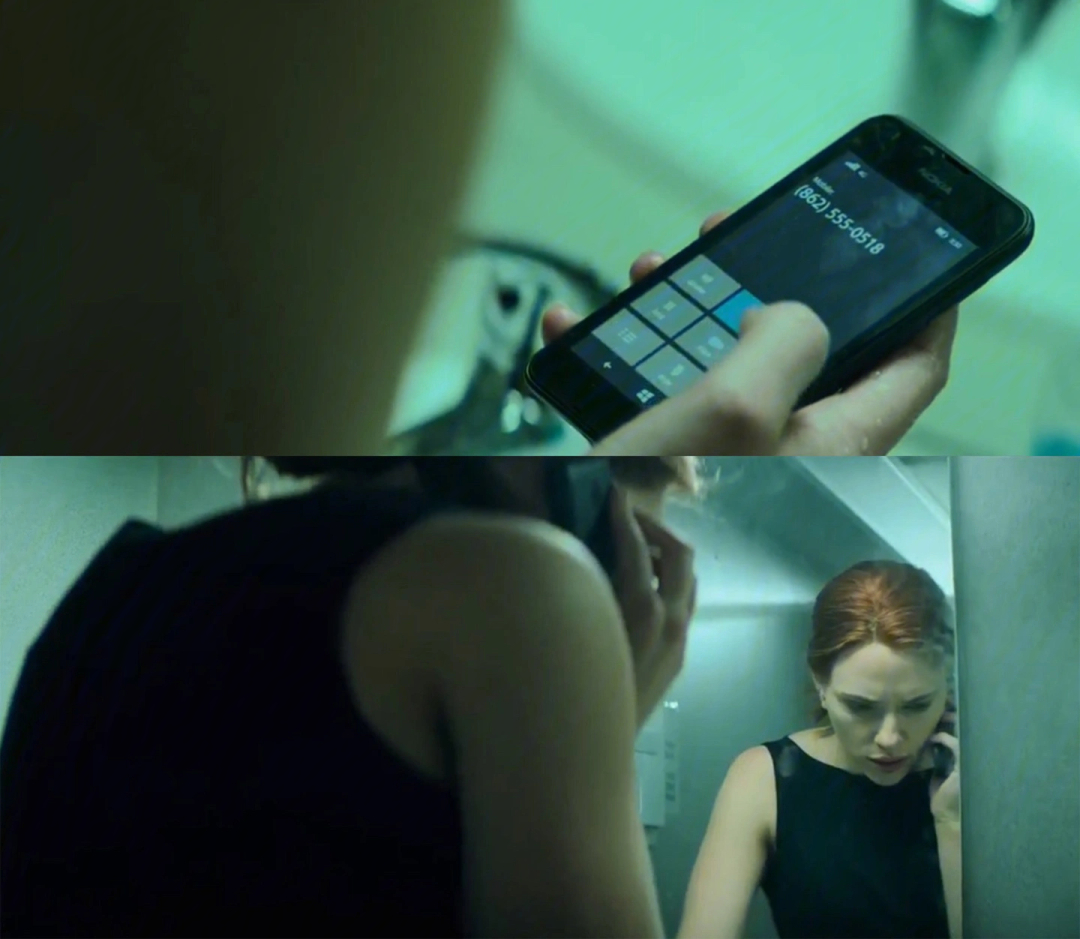 《黑寡妇》电影中出现的这部手机,应该是lumia 530(不完全确定,看着像
