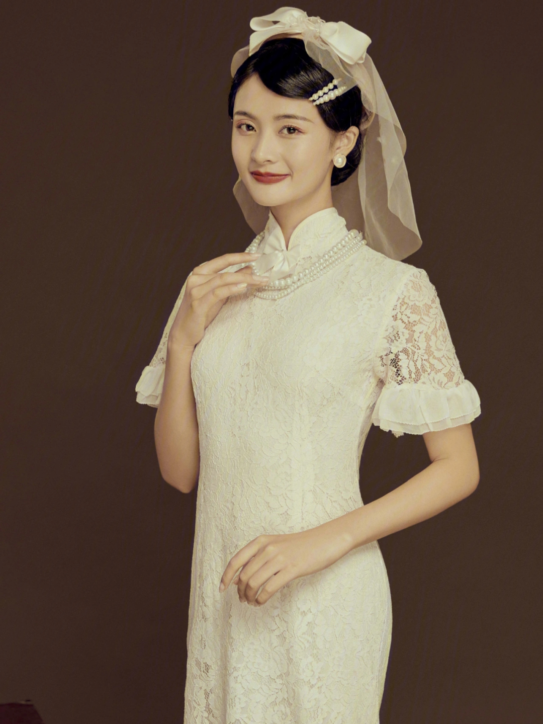 民国学生服装女婚纱照图片