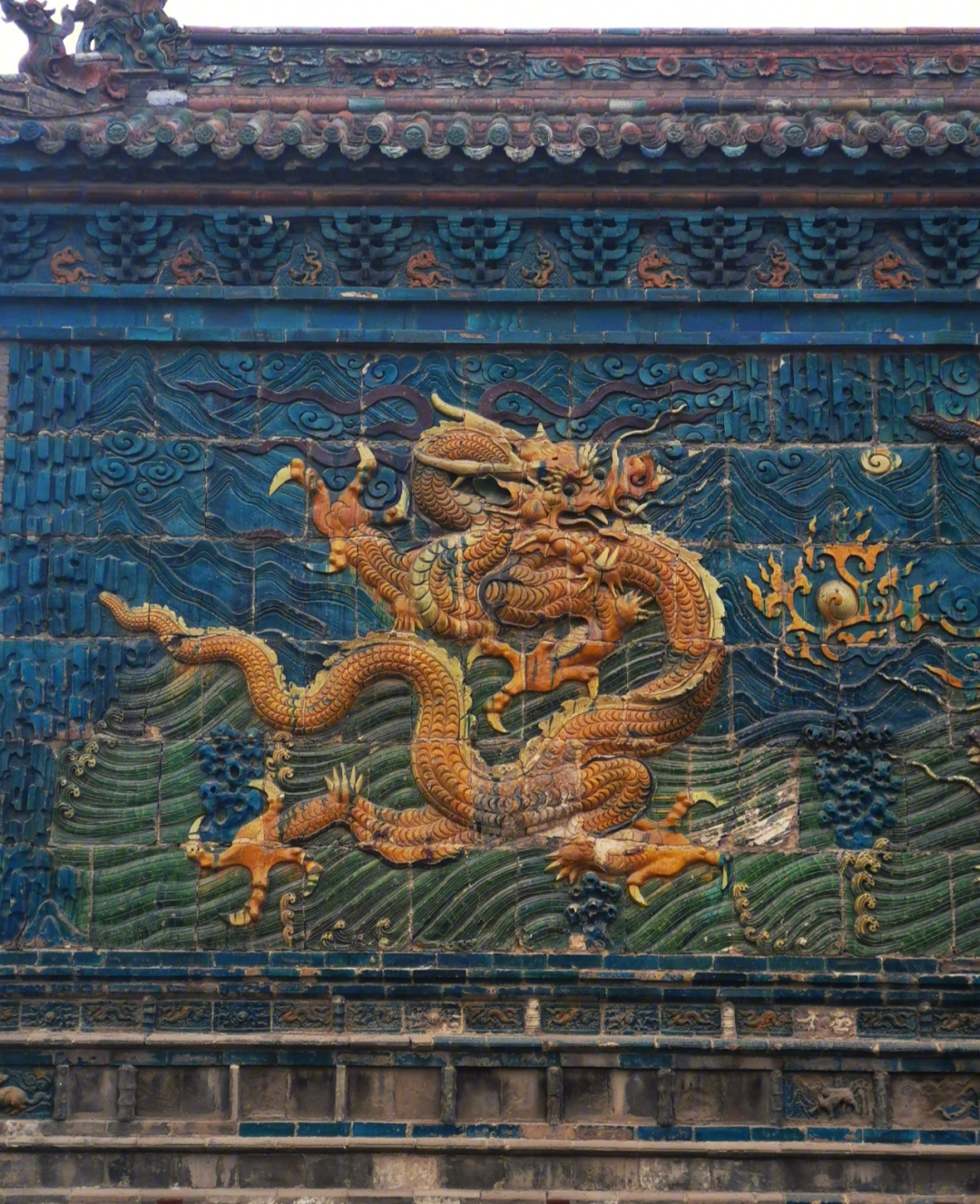 大同代王府九龙壁影壁中的杰出代表