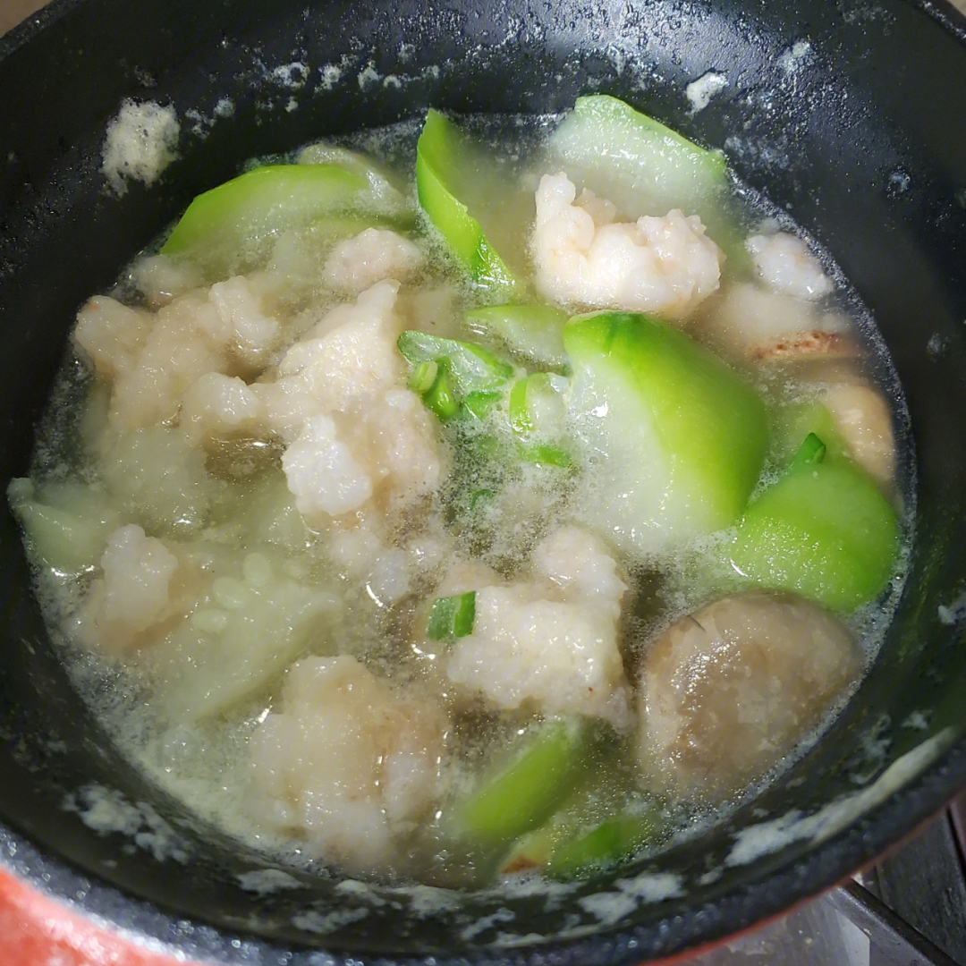虾滑丝瓜汤北鼎焖煮小圆锅