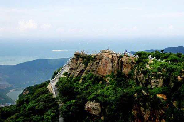 连云港最高的山图片