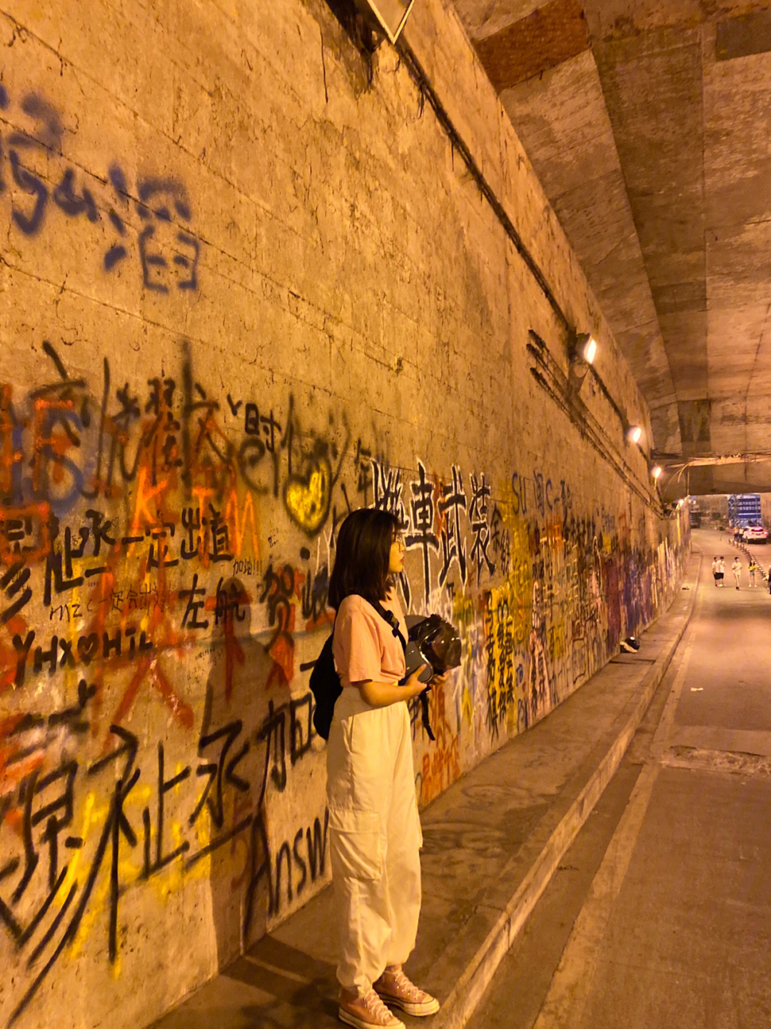 重庆涂鸦隧道照片图片