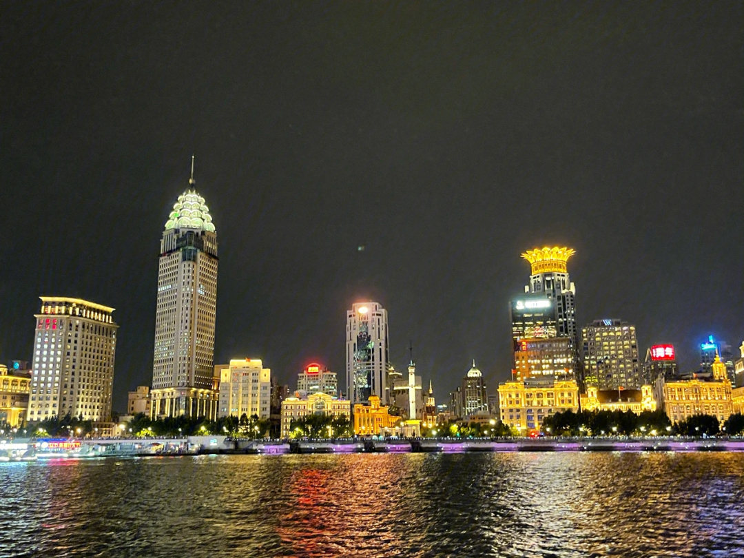 黄浦江夜景描写图片