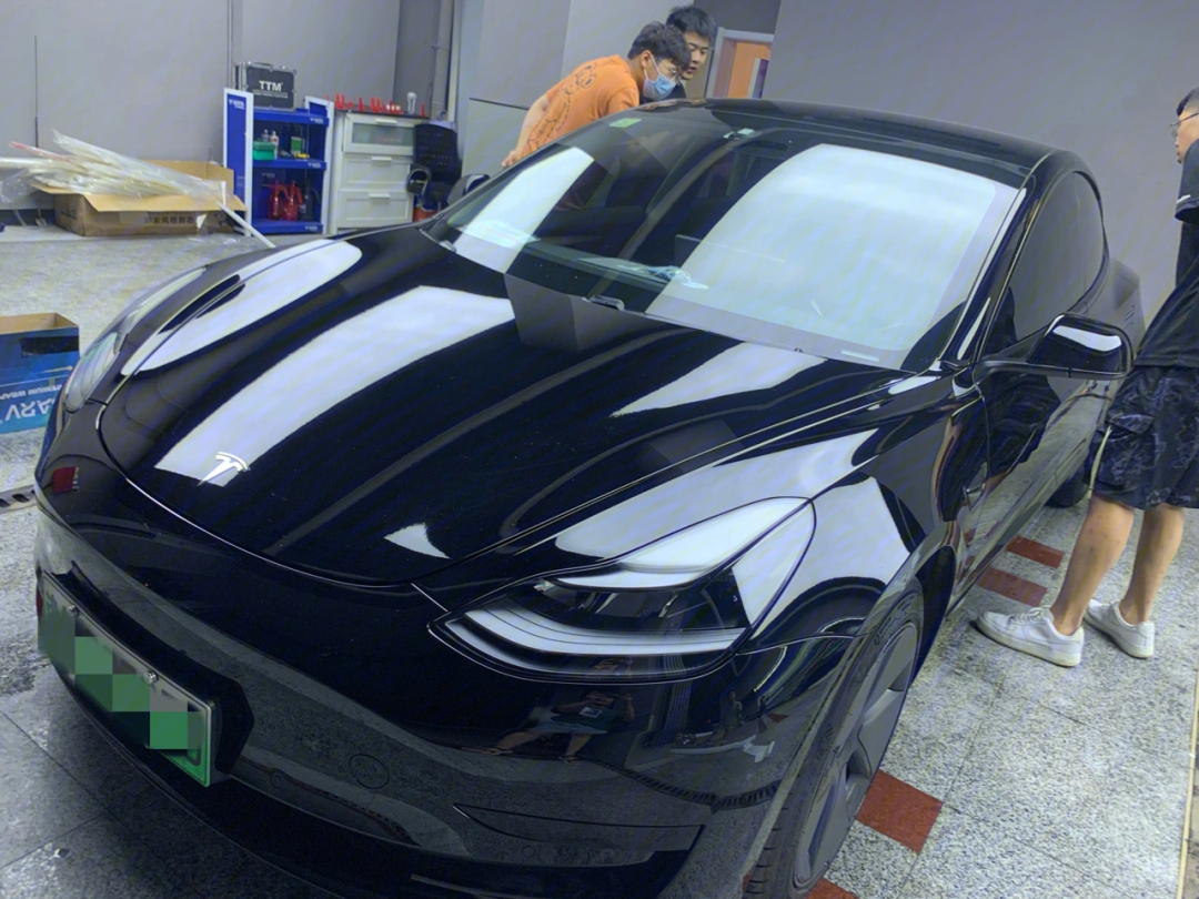 特斯拉model3