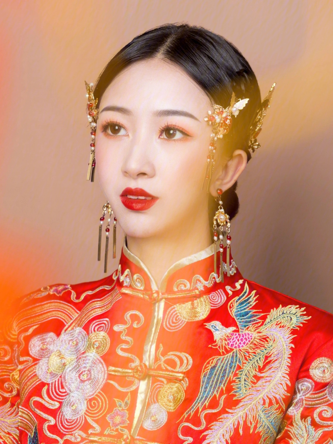 中式新娘妆容中式新娘发型