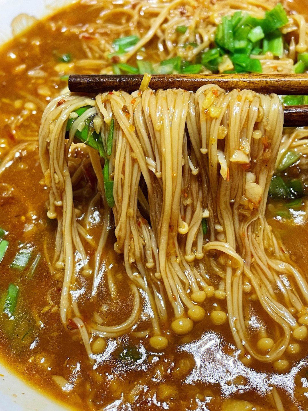 有了蒜蓉金针菇60家里的米饭保不住了