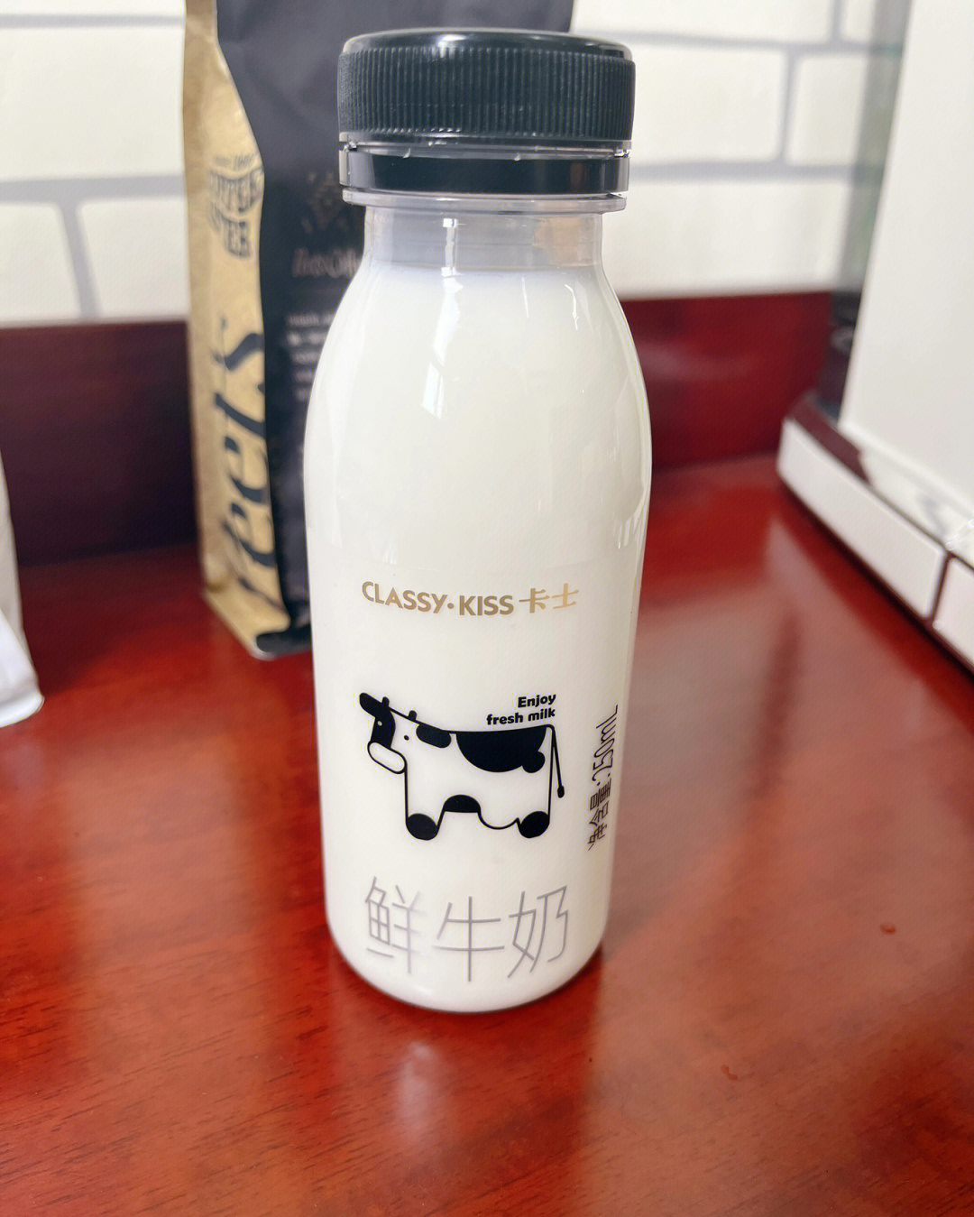 卡士鲜牛奶780ml图片