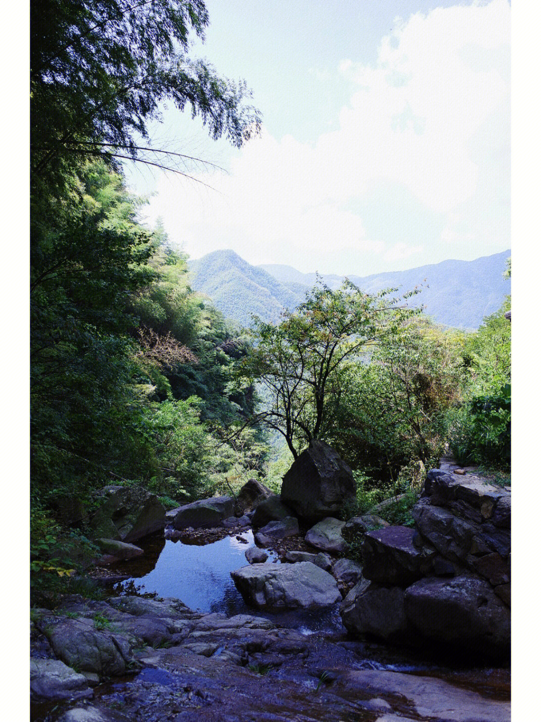 安吉九龙峡度假村图片