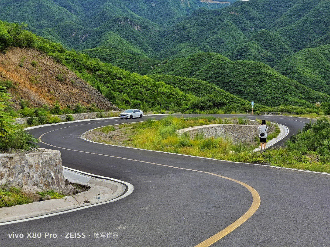 今天进沟,走了个小环线,妙峰山牌楼上-妙峰山路-禅涧路-大禅路-下苇甸