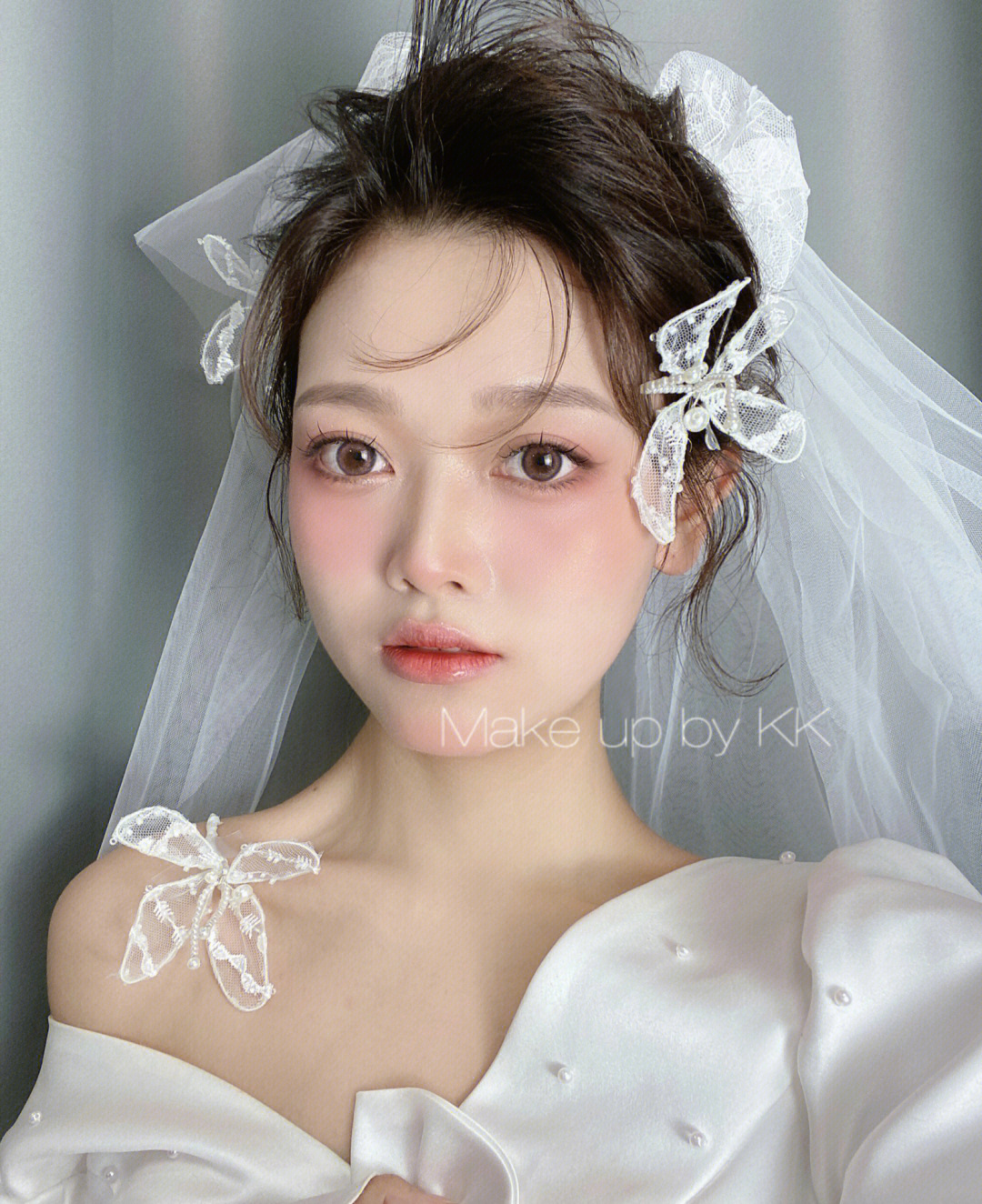新娘白纱造型  