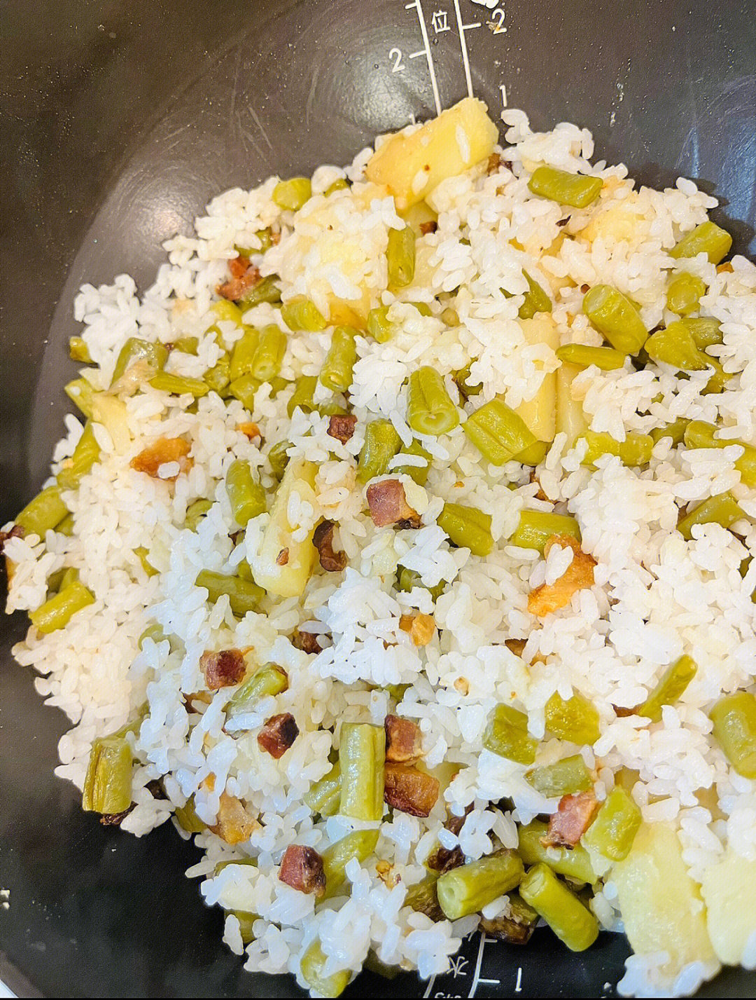 五花肉豇豆四季豆土豆焖饭城里的柴火饭